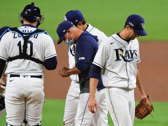 Charlie Morton exits the game